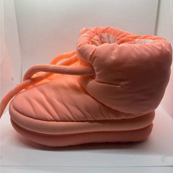UGG Maxi Mini Slip on Puff Sweetheart Boots in coral | size 7 | NWOT