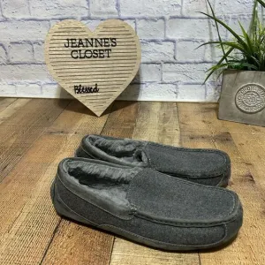 UGG Men's Ascot wool Slippers size 14