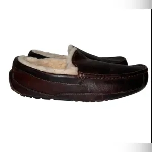 UGG Men’s Brown &amp; Tan Ascot Leather Casual Slippers with Wool Lining- Size 11