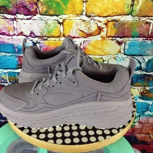 UGG Purple Platform Sneakers Size 7 Tennis Shoes S/N 1117870