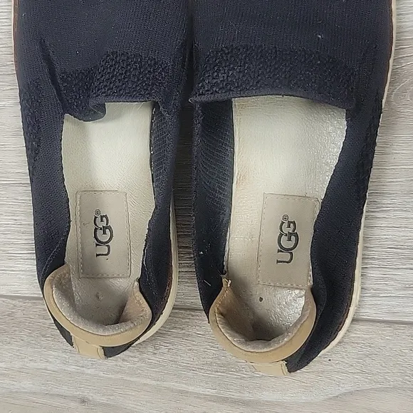 UGG Sammy Black Knit Slip-On Sneakers Size 7