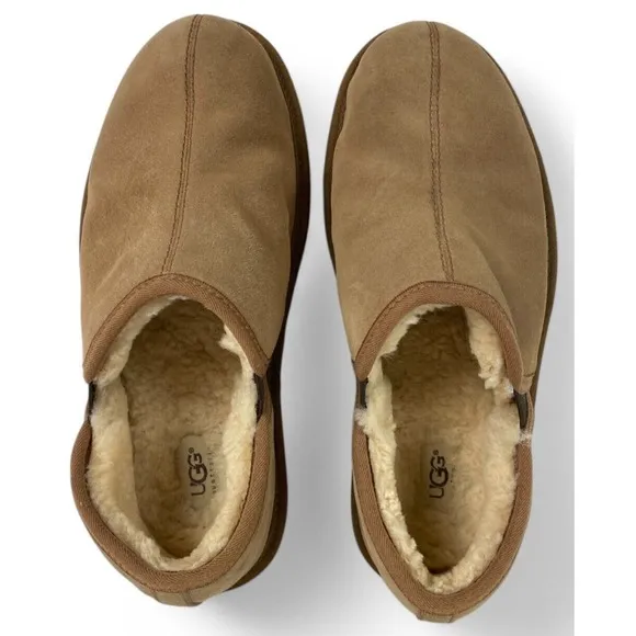 UGG Scuff Romeo Slippers Mens 10 Beige Tan Suede Sheepskin Lined Shoes Clogs