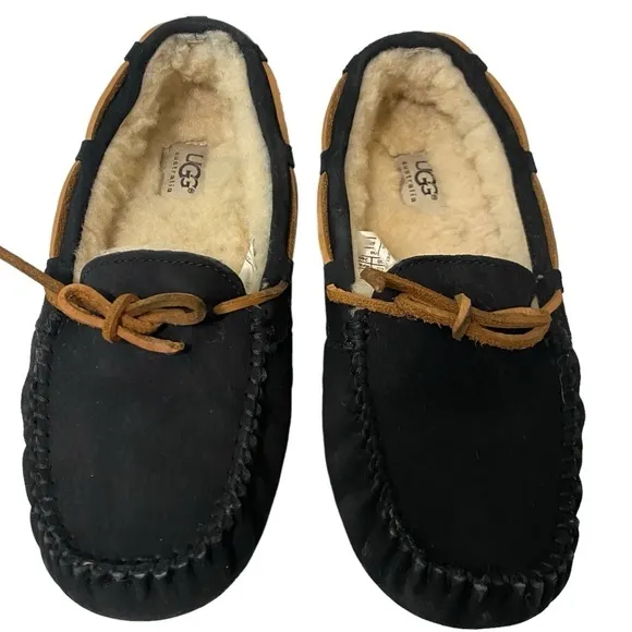 UGG - SIZE 7 - DARK NAVY BLUE - HOUSE SHOES / SLIPPERS / COMFY SHOES - S4