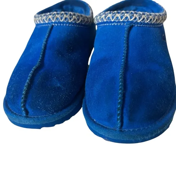 UGG Slippers Boys Size 2 Blue Suede Sheepskin Lined Tasman II Kids Slip On Shoes