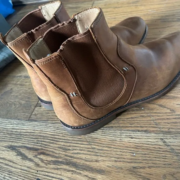 UGG Stevenson Men’s Leather Ankle Slip On Boots size 10