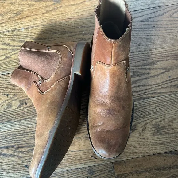 UGG Stevenson Men’s Leather Ankle Slip On Boots size 10