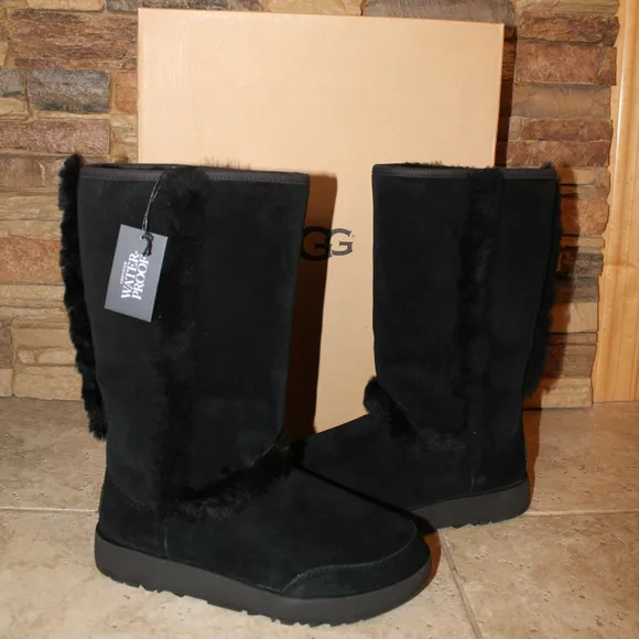 UGG TALL SUNDANCE BLACK SUEDE WATERPROOF‎ BOOTS