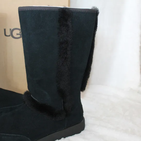 UGG TALL SUNDANCE BLACK SUEDE WATERPROOF‎ BOOTS
