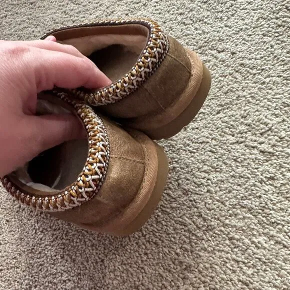 UGG Tan Brown Tasmans Slip On Suede &amp; Sheepskin Slippers Kids Size 4 / EUR 36