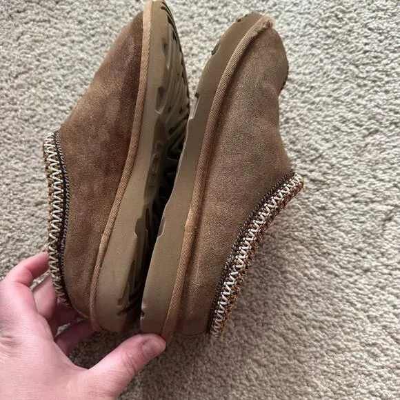 UGG Tan Brown Tasmans Slip On Suede &amp; Sheepskin Slippers Kids Size 4 / EUR 36