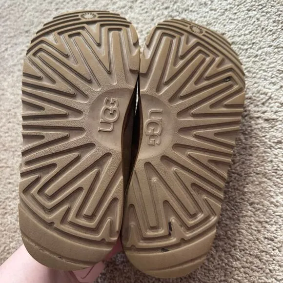 UGG Tan Brown Tasmans Slip On Suede &amp; Sheepskin Slippers Kids Size 4 / EUR 36