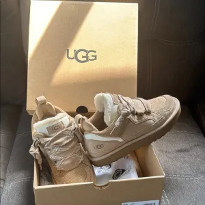 UGG Tan Sneakers with Shearling Lining size 7 great condition