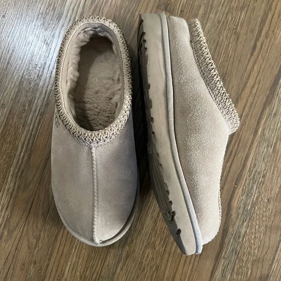 UGG Tasman shoes