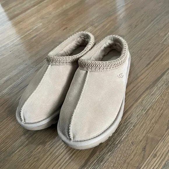 UGG Tasman shoes