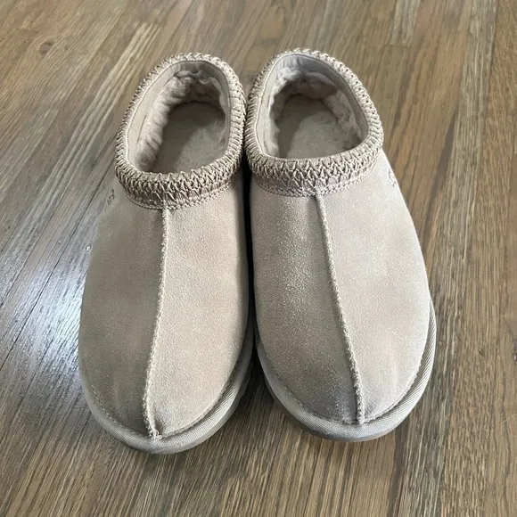 UGG Tasman shoes