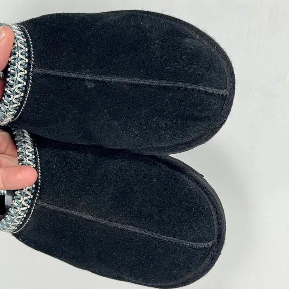 UGG Tasman Suede Clog Shoes Slippers Black Fur Lined Youth Size 5