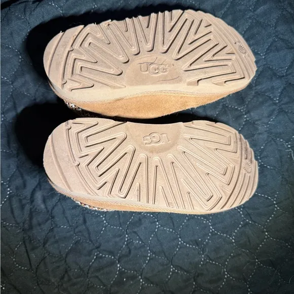 UGG Tasman Tan Suede Kids Slip Ons size 12