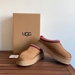 UGG Tazz slippers Chestnut Women Size 9
