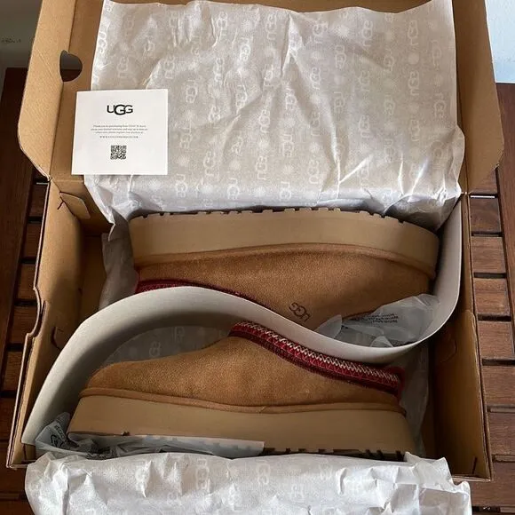 UGG Tazz slippers Chestnut Women Size 9