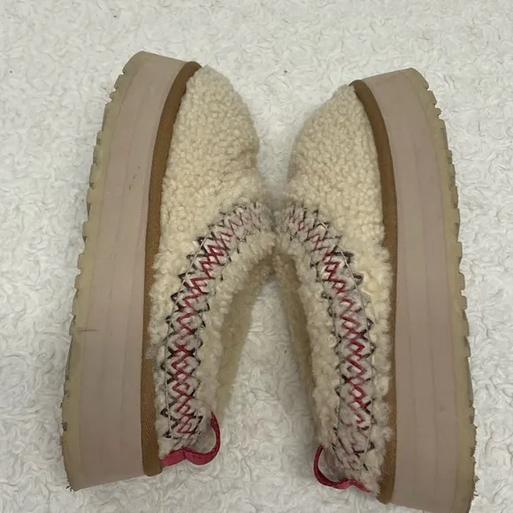 UGG TAZZ UGG BRAID SHEEPSKIN PLATFORM SLIPPERS SHOES, WOMENS Size 6