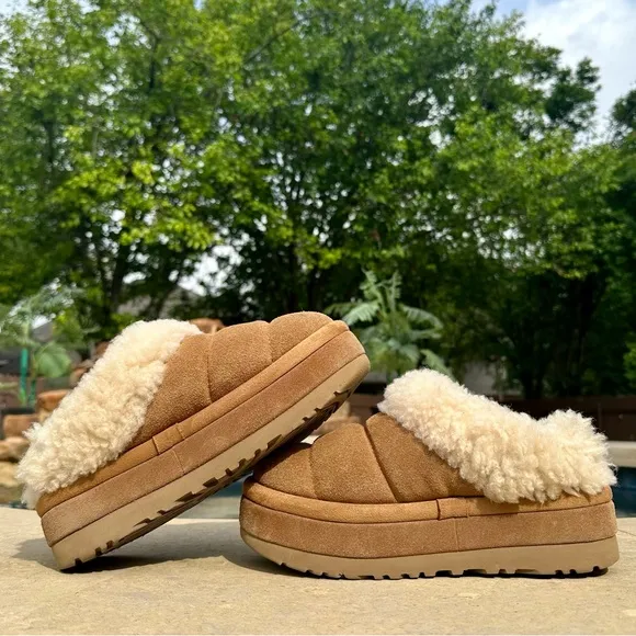 UGG Tazzlita Chestnut Suede Shearling lined platform slippers - Size 7 Women’s