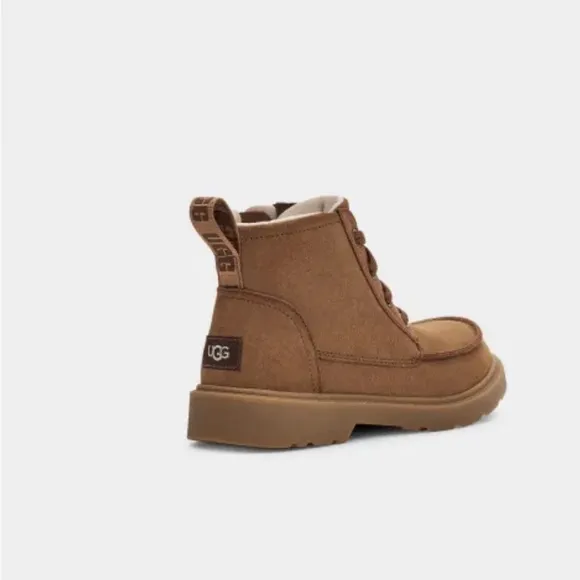UGG “ Unisex kids chelham waterproof Boots .(WOB)
