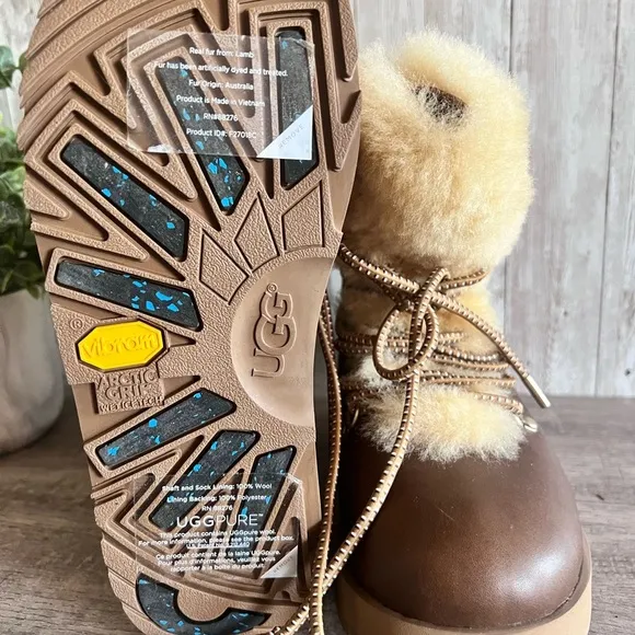 UGG Viki Waterproof Leather Boots Size 6