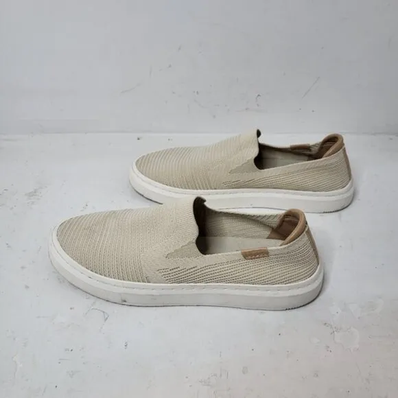 UGG Women's Alameda Sammy Slip On Size 8
