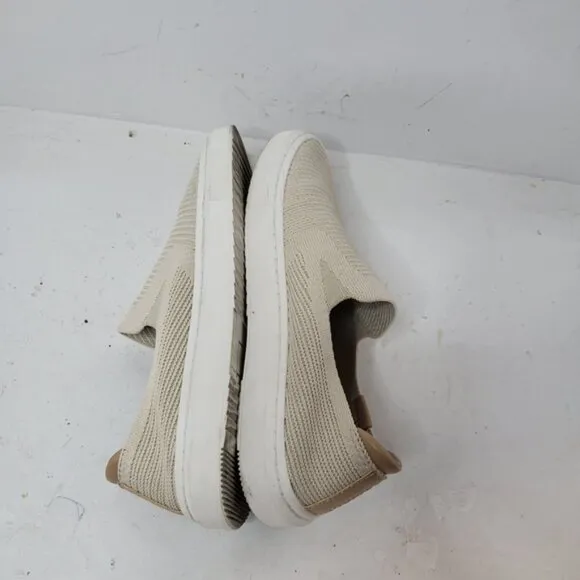UGG Women's Alameda Sammy Slip On Size 8