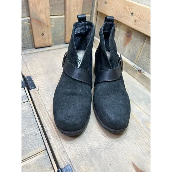 UGG Womens Black Suede Ankle Boots Size 7.5 Buckle Harness