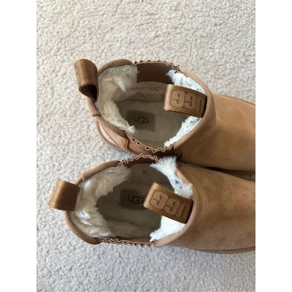 Ugg Womens Boots Neumel size 9 Platform Tan Chelsea Slip-On Ankle Chelsea Suede