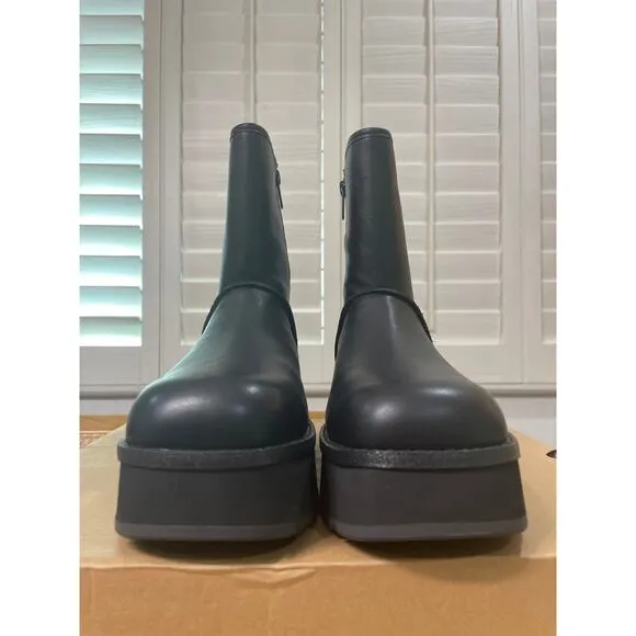 UGG Women's CityFunc Mid Black Boots Leather Size 8.5 NIB Water Resistant Zipper