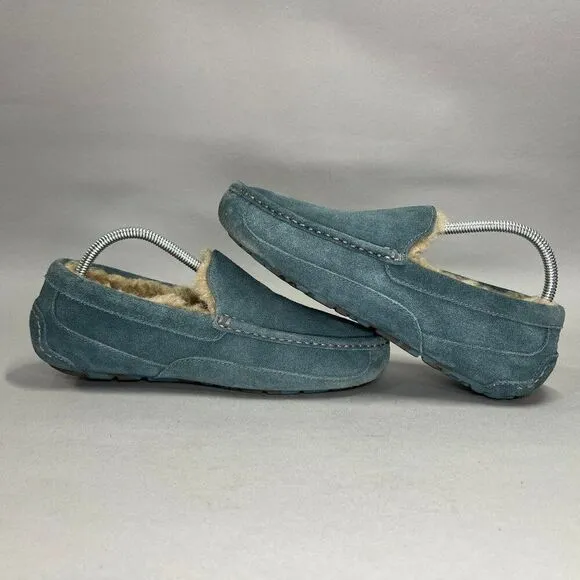 UGG Men's Size 8 Ascot Blue Suede Wool Lined Slippers