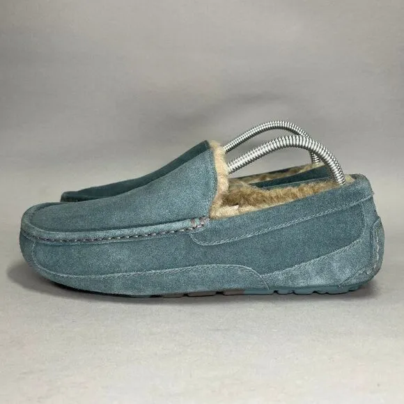 UGG Men's Size 8 Ascot Blue Suede Wool Lined Slippers