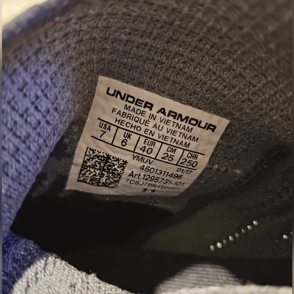 UNDER ARMOR Highlight Delta 2 tennis shoes!