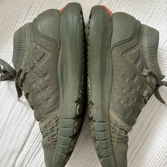 Under Armour Moss Green HOVR Phantom slip on Sneakers size 8