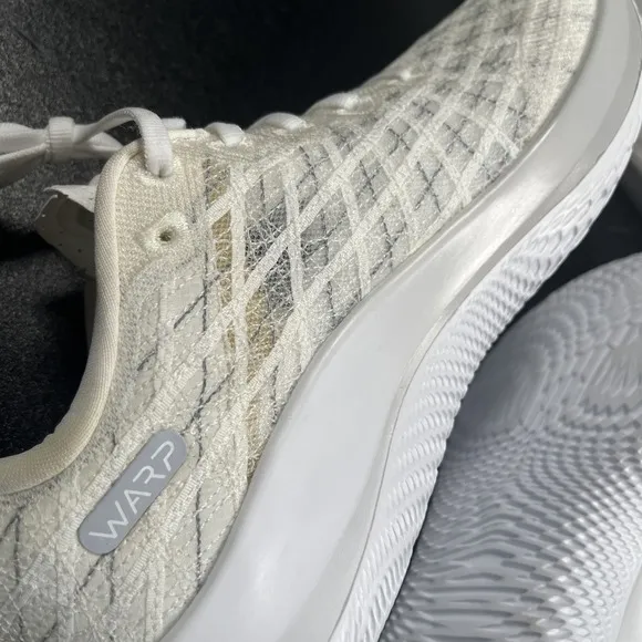 Under Armour Shoes Women's 9.5US Flow Velociti Wind 2 White Halo Grey | Running