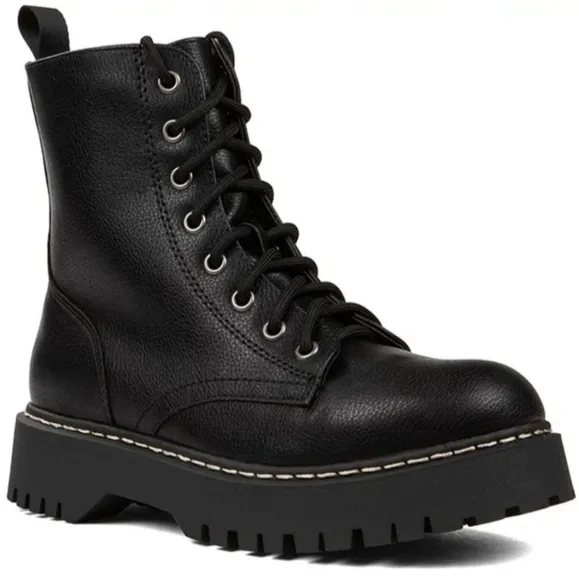 UnionBay Hayden Combat Boots Size 6.5