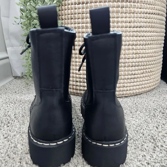 UnionBay Hayden Combat Boots Size 6.5
