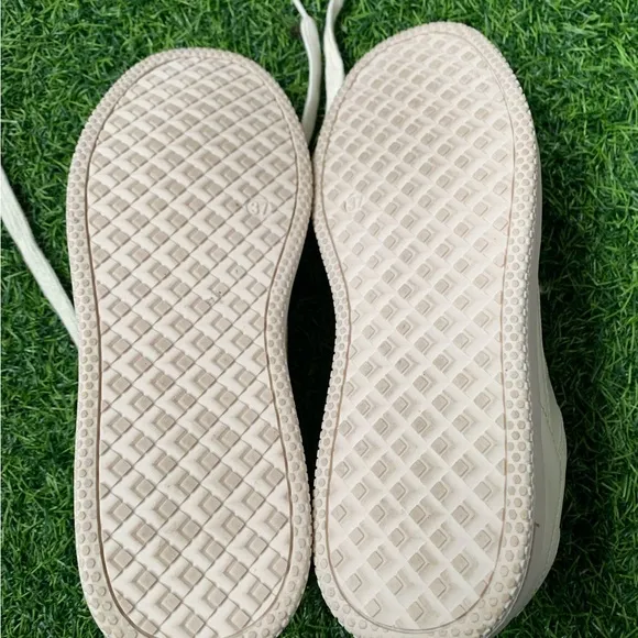 UNITED COLORS OF BENETTON ,Cream Sneakers