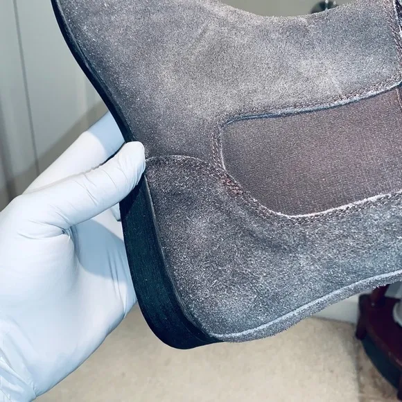Urban Outfitters Ankle Suede Chukka Boots.