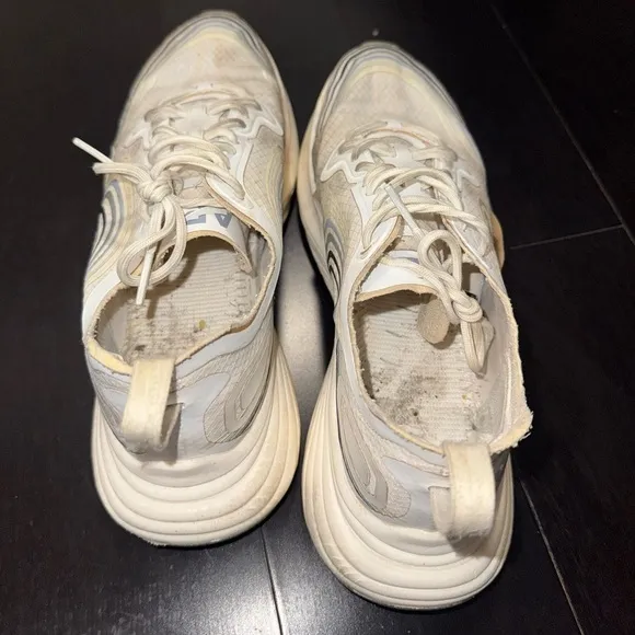 USED - APL Women’s Streamline in Clear / Navy / Multi size 8.5