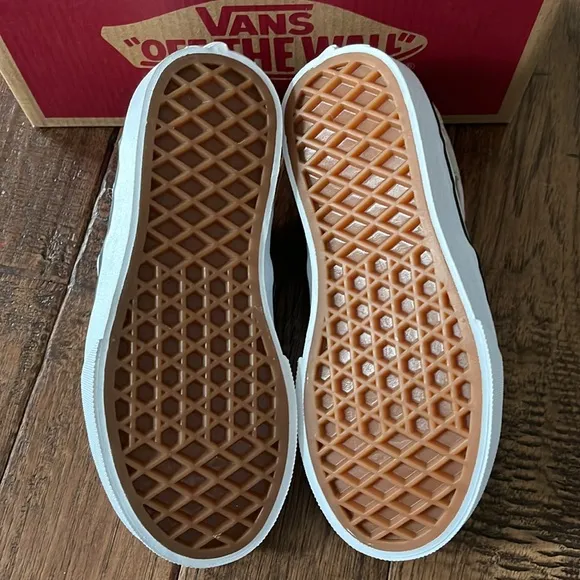 Vans Asher Checkerboard Embroidered Sunflower Girls Size 13
