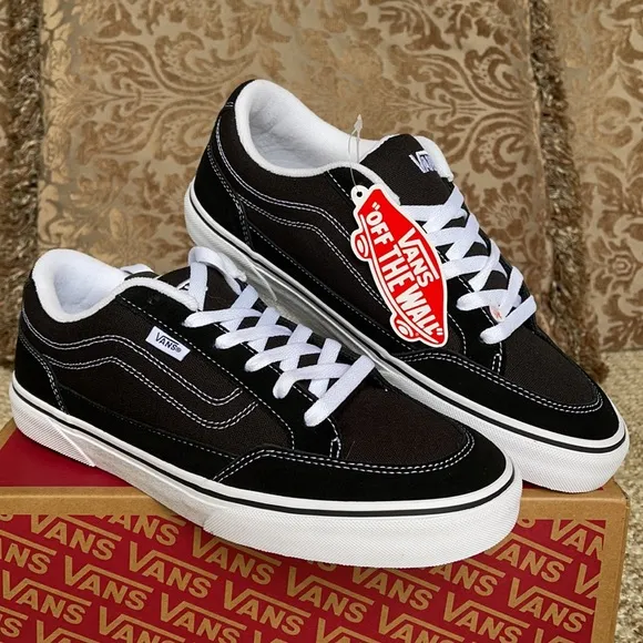 Vans Bearcat Black/White Men’s BearcatBlack/WhiteVN000DT2BZWSneakers