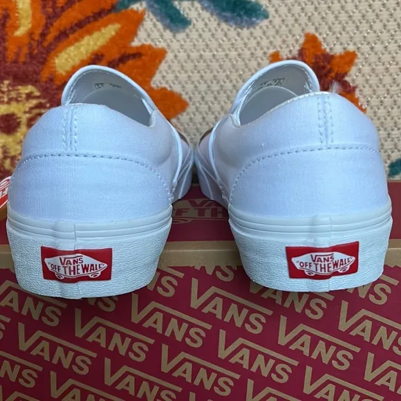 Vans Classic Slip On Big Reveal True White/Paisley Men’s sneakers