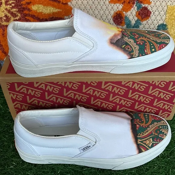 Vans Classic Slip On Big Reveal True White/Paisley Men’s sneakers