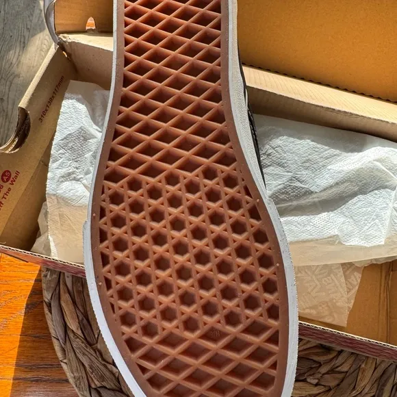 Vans classic slip on black new in box