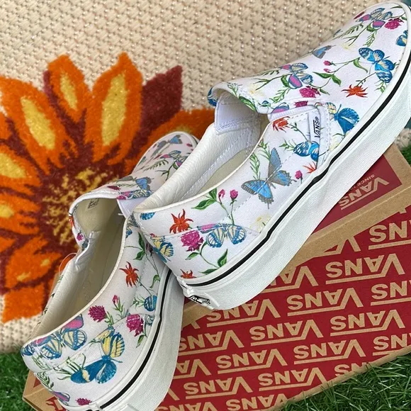 Vans Classic Slip On Butterfly Floral Marshmallow/True White Men’s sneake…