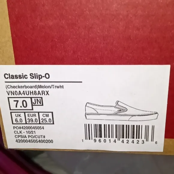 🆕Vans | Classic Slip-On Checkerboard Sneakers Melon &amp; True White Size 7 Youth