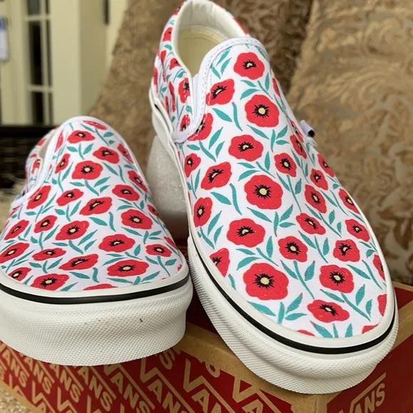 Vans Classic Slip-On Flowers/True White WMNS